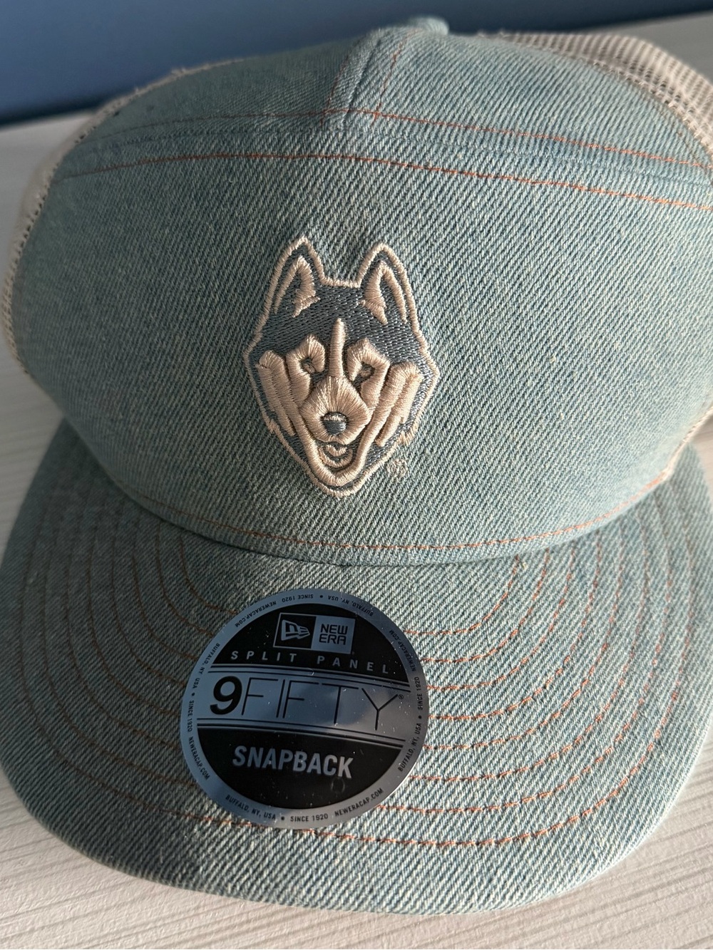 UConn Huskies New Era 9FIFTY Denim Trucker Hat NWT